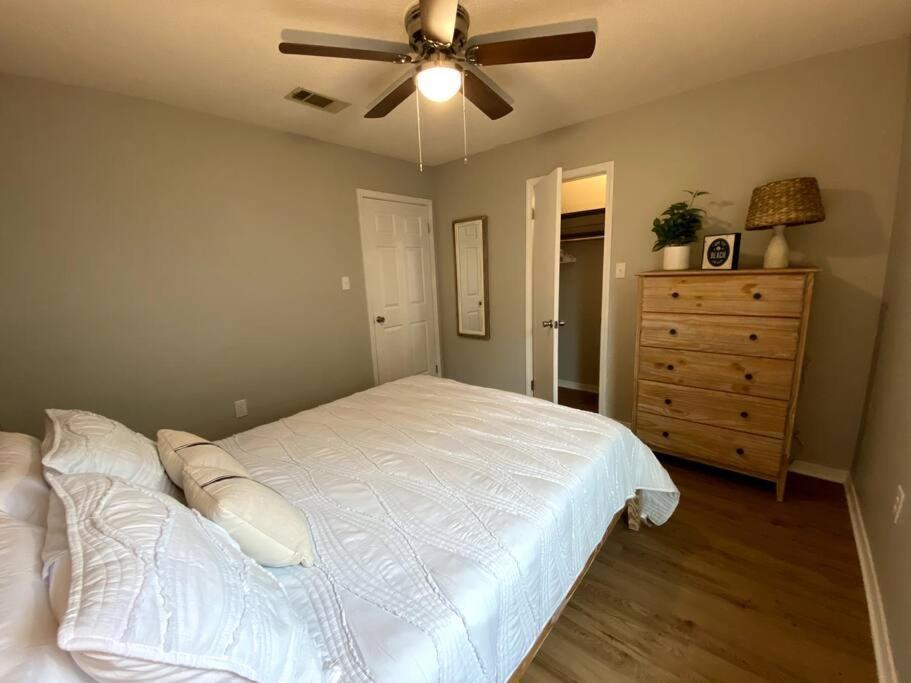 White Sand Getaway Steps From Beach Gulfport Exterior foto