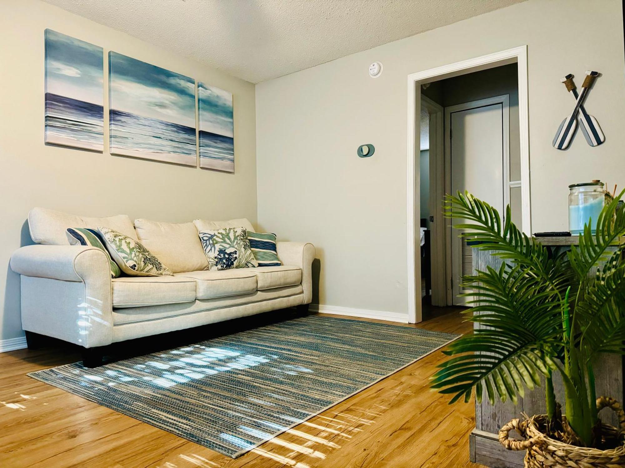 White Sand Getaway Steps From Beach Gulfport Exterior foto